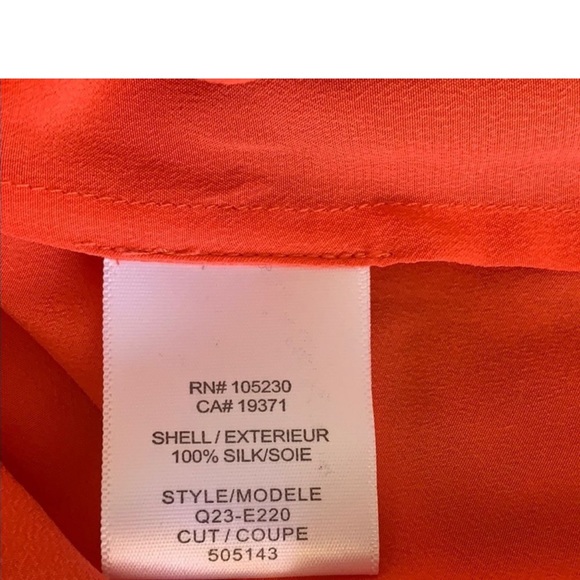 Equipment 100% silk sleeveless button down top - Picture 4 of 5